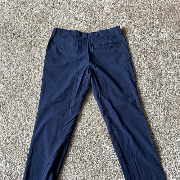J. Ferrar Mens 32Wx32L Slim Straight Navy Blue Dress Pants - Picture 3 of 7